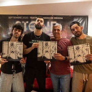 Vinilo y camiseta firmados por Siloé